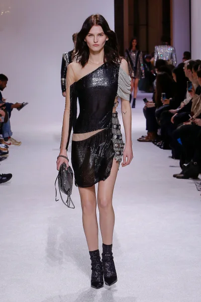 Look 94